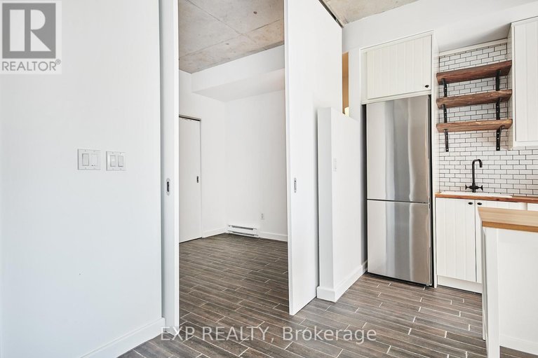 28998983/606-180-york-street/lower-townbyward-market/ottawa/ontario/K1N1J6_20