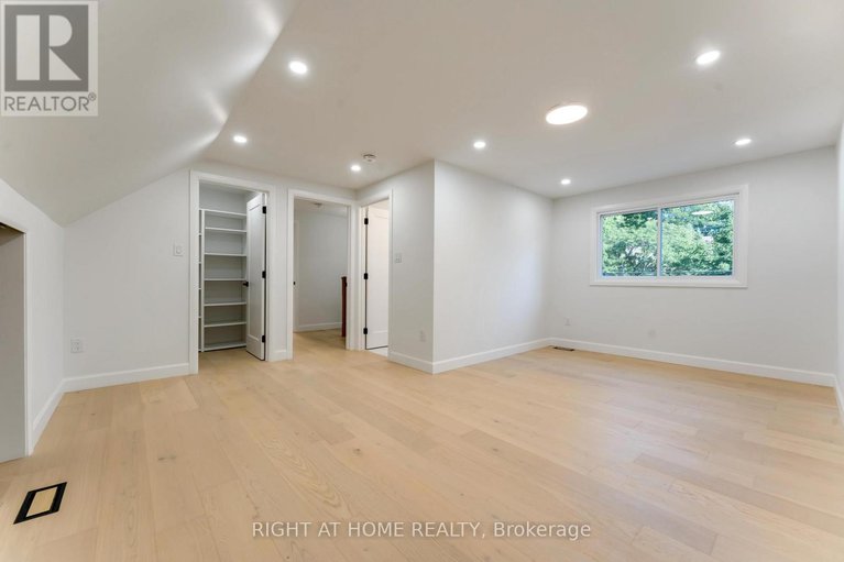 29309967/2700-priscilla-street/britannia/ottawa/ontario/K2B7E2_20