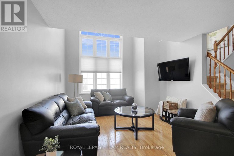 28988068/334-wiffen-private/westcliffe-estates/ottawa/ontario/K2H1G3_13