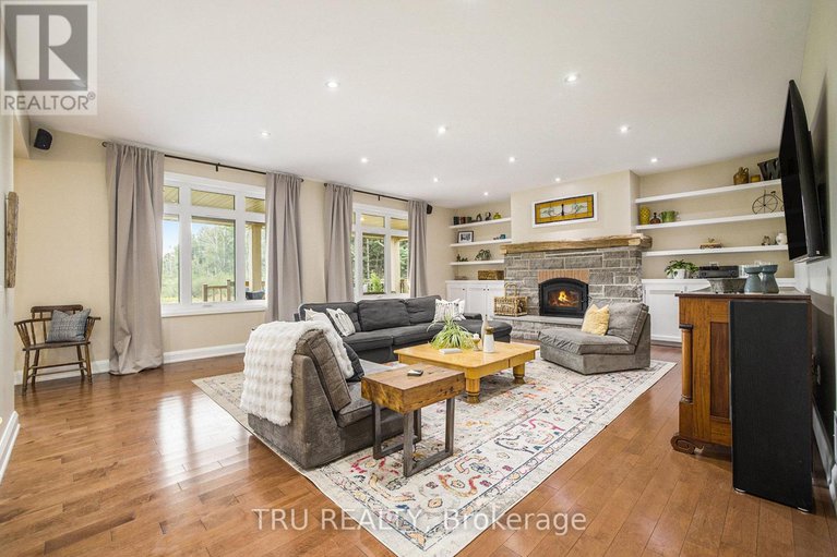 29389730/2465-marchurst-road/kanata-north-west/ottawa/ontario/K2W0H2_15