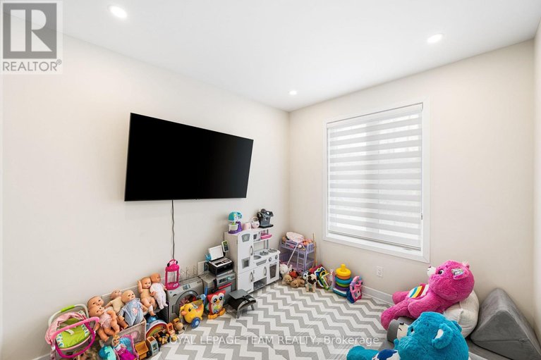 29671649/649-bridgeport-avenue/mahogany-community/ottawa/ontario/K4M0W9_13