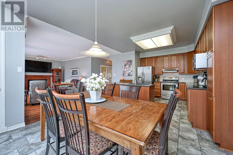 28233202/4191-wolfe-point-way/riverside-southgloucester-glen/ottawa/ontario/K1V1P5_19
