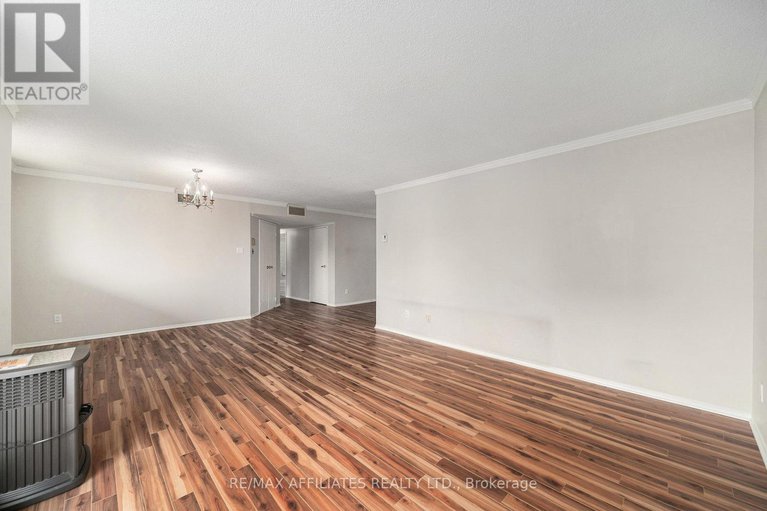 28447664/211-1705-playfair-drive/playfair-park/ottawa/ontario/K1H8P6_5