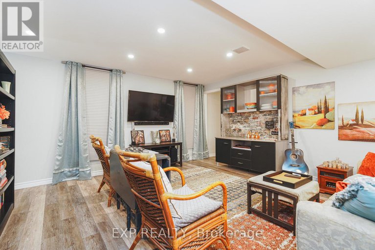 28989822/400-brigatine-avenue/stittsville-north/ottawa/ontario/K2S0P7_35