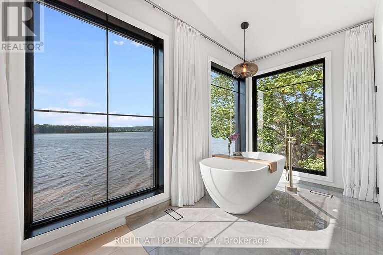 28464176/2120-du-chateau-avenue/town-of-rockland/clarence-rockland/ontario/K4K1J3_28