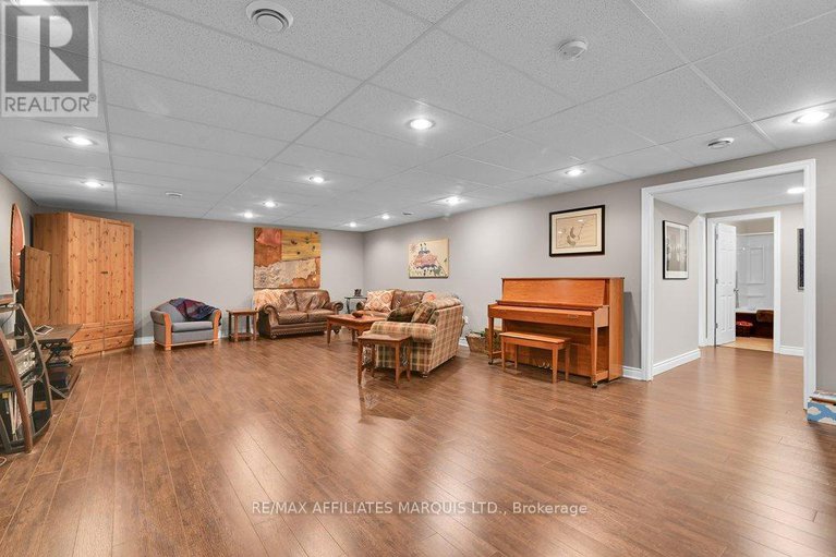 28184706/6798-riverview-drive/south-glengarry-charlottenburgh-twp/south-glengarry/ontario/K6H7M1_22