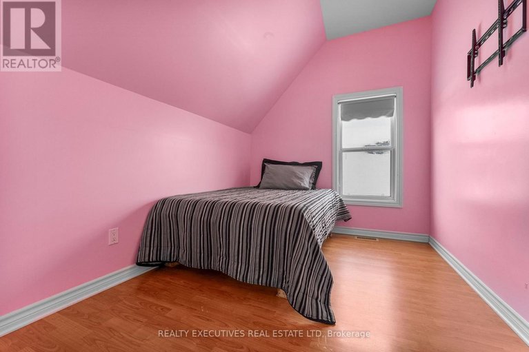 29310860/1991-finch-winchester-boundary-road/north-stormont-finch-twp/north-stormont/ontario/K0C1H0_44