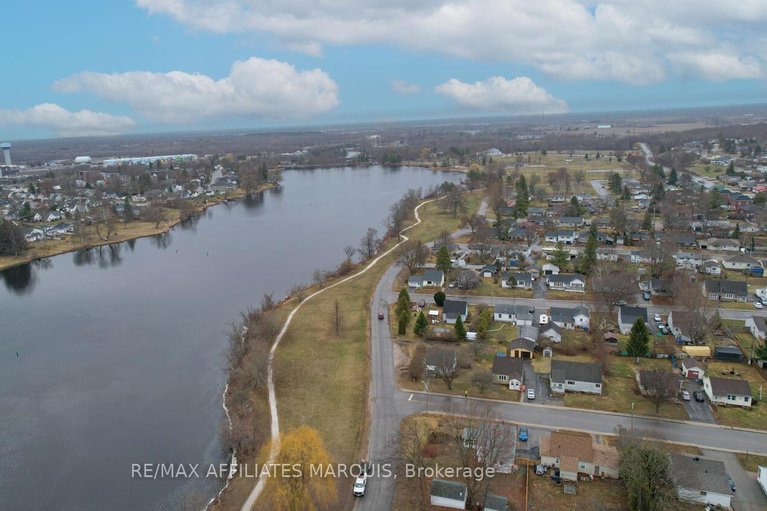 29607389/20-river-street/smiths-falls/smiths-falls/ontario/K7A3S2_47