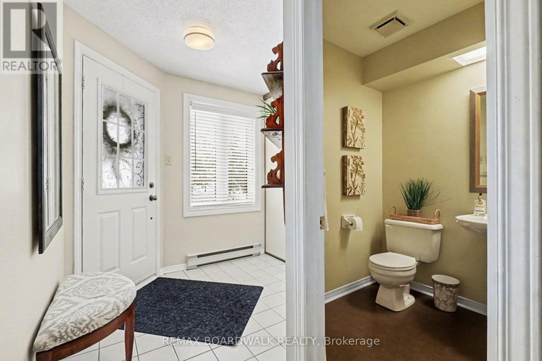 29578406/5-briston-private/hunt-club-park/ottawa/ontario/K1G5P6_4