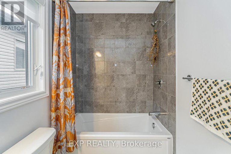 28586832/76-rallidale-street/blossom-parkkemp-parkfindlay-creek/ottawa/ontario/K1X0G7_27