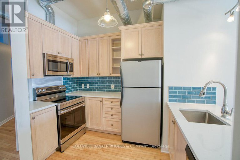 29433003/401-320-parkdale-avenue/ottawa-west/ottawa/ontario/K1Y4X9_17