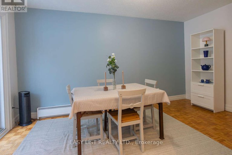 29386646/73-hobart-crescent/sheahan-estatestrend-village/ottawa/ontario/K2H5S3_13