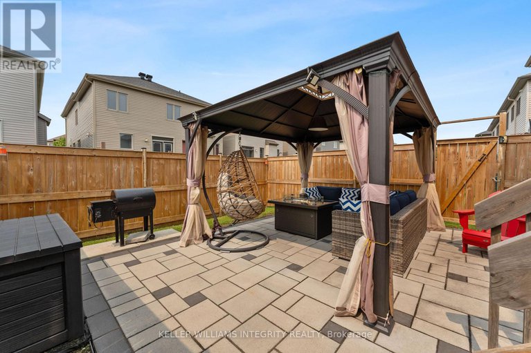 28418654/322-lipizzaner-street/stittsville-south/ottawa/ontario/K2S0X9_25
