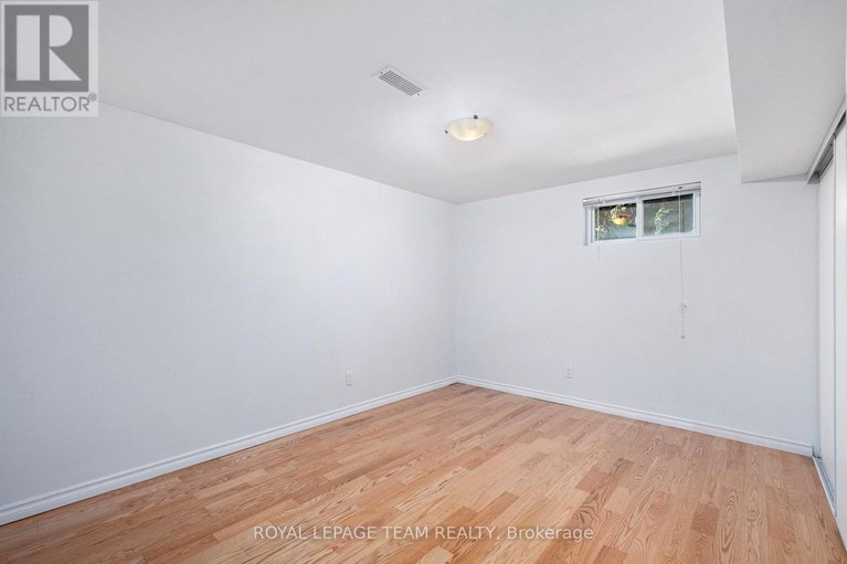 28932180/13-pritchard-drive/manordale/ottawa/ontario/K2G1B2_22