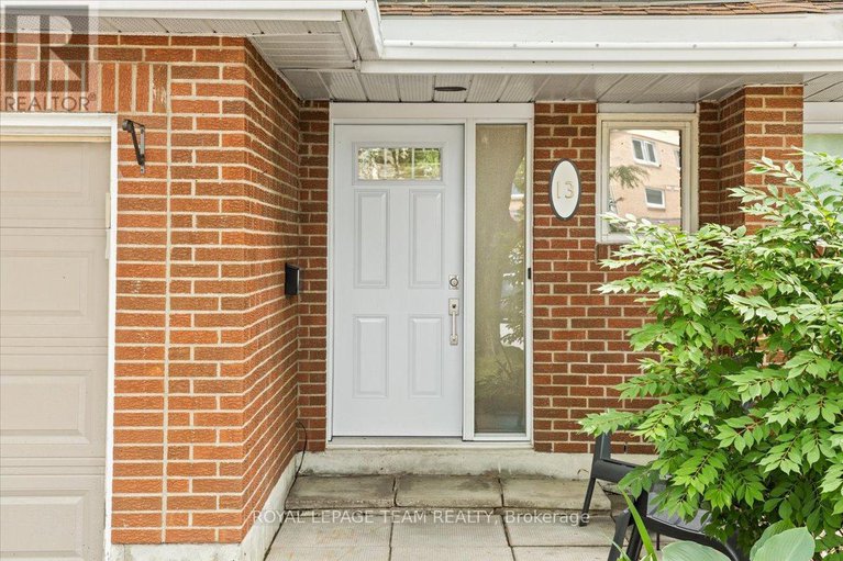 28637798/13-kedgewick-court/tanglewood/ottawa/ontario/K2G4M9_3