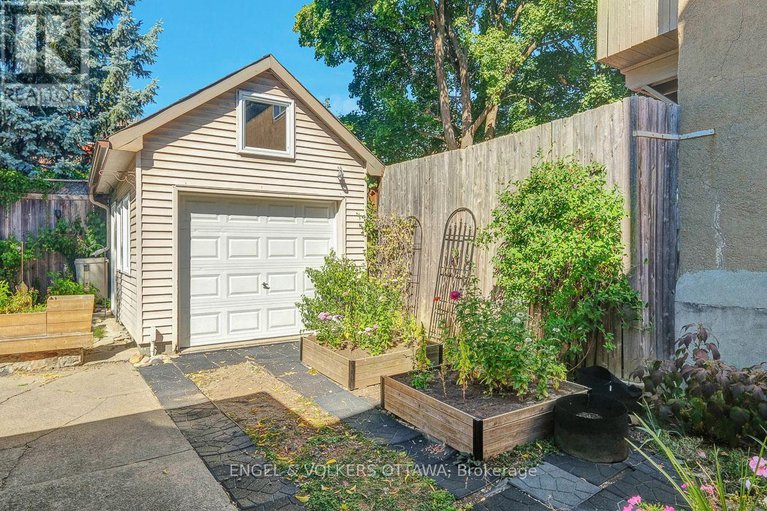 28906637/19-foster-street/hintonburg/ottawa/ontario/K1Y3J3_44