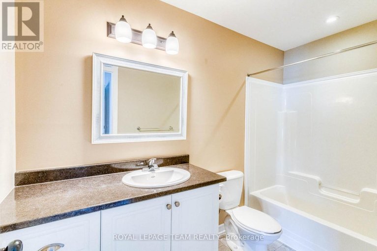 29663855/396-ann-street/almonte/mississippi-mills/ontario/K0A1A0_18