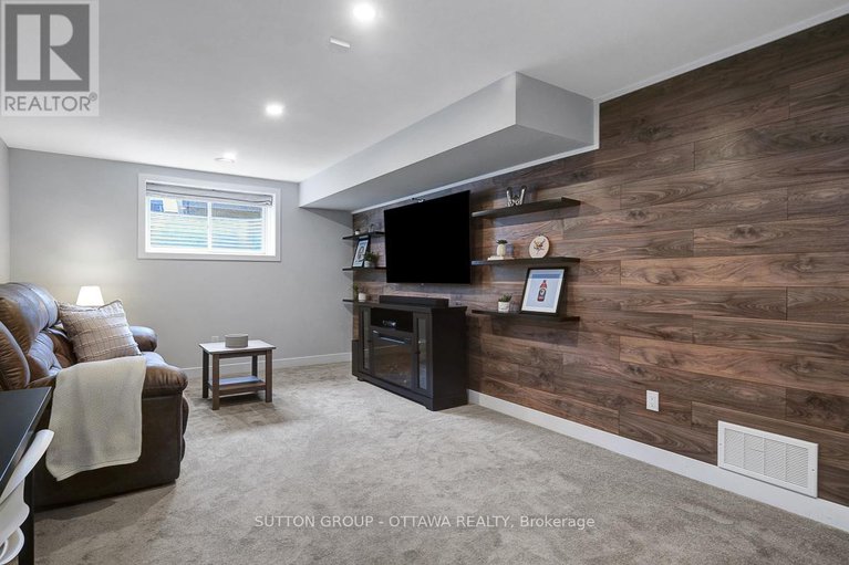 28755525/4949-abbott-street-e/emerald-meadowstrailwest/ottawa/ontario/K2S1E7_35