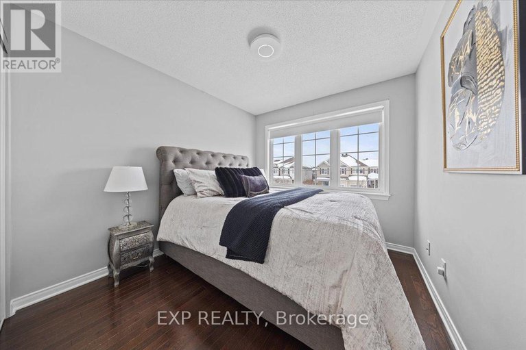 29401598/589-pepperville-crescent/emerald-meadowstrailwest/ottawa/ontario/K2M0E7_30