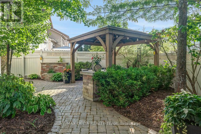 28847378/1971-schroeder-crescent/springridgeeast-village/ottawa/ontario/K4A4P7_44