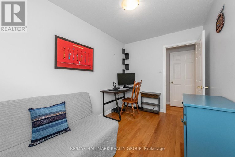 28909917/9-newbury-avenue/borden-farmstewart-farmcarleton-heightsparkwood-hills/ottawa/ontario/K2E6K7_23
