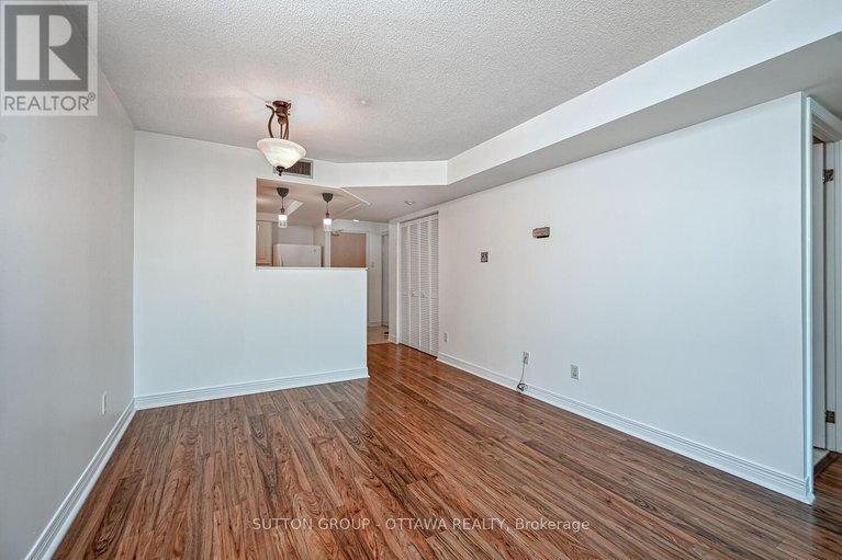 29072599/202-550-cambridge-street-s/west-centre-town/ottawa/ontario/K1S5N3_12