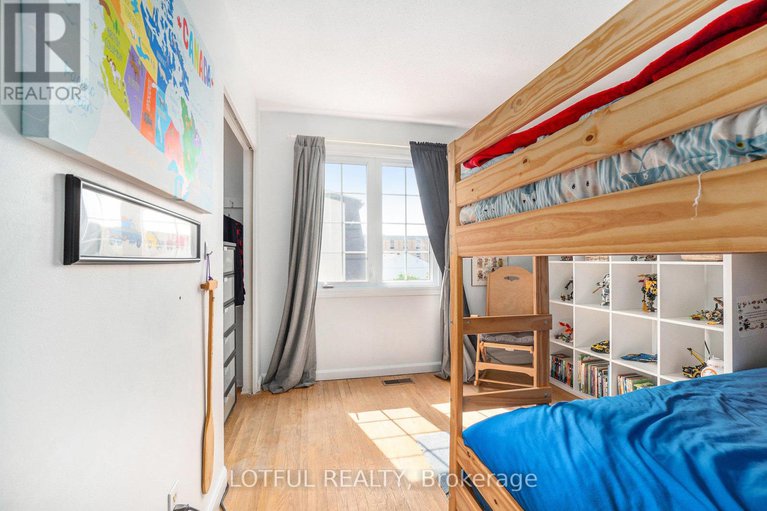 28708606/427-kintyre-private/carleton-square/ottawa/ontario/K2C3M9_14