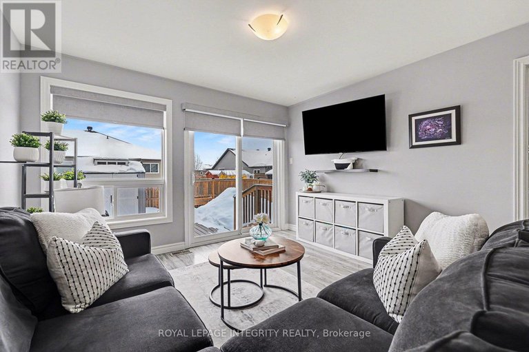 29328137/905-leishman-drive/mississippi-mills-ramsay-twp/mississippi-mills/ontario/K0A1A0_19