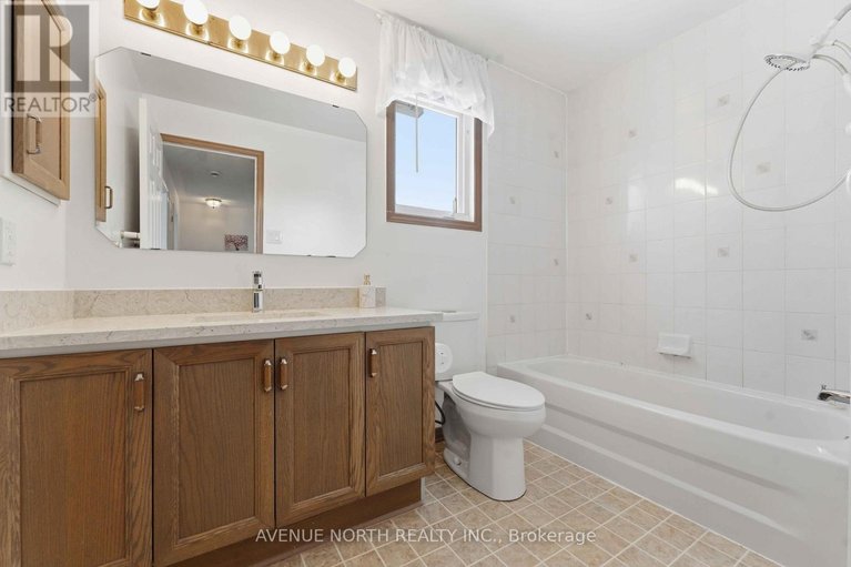 29591014/1838-mccallum-drive/fallingbrookgardenway-south/ottawa/ontario/K4A3S9_41