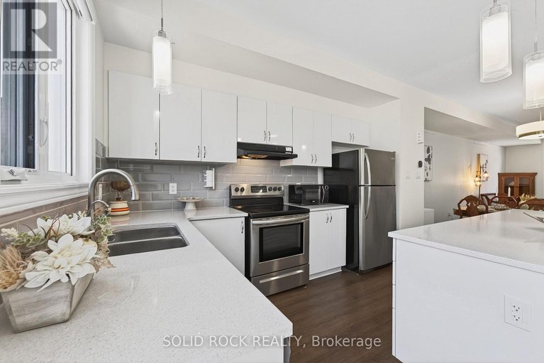 28928502/520-ozawa-private/cfb-rockcliffe-and-area/ottawa/ontario/K1K4Z8_15