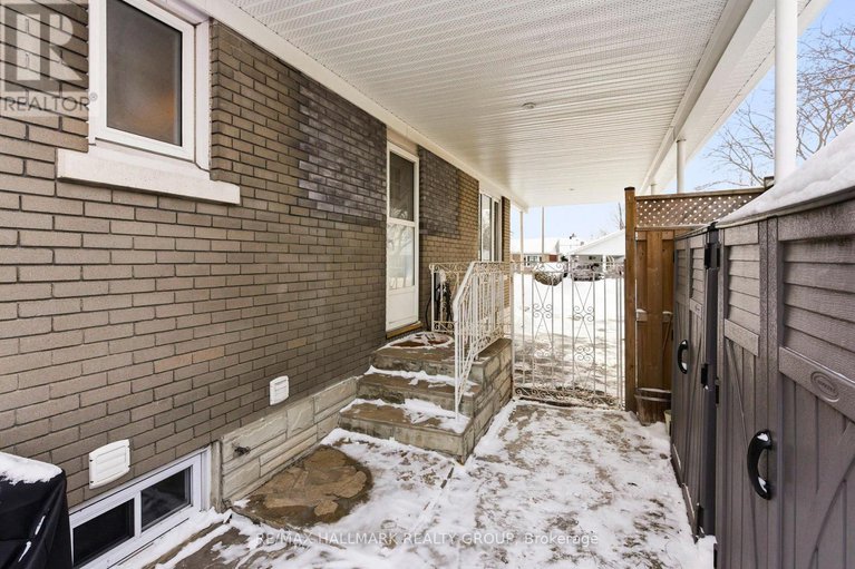 29310032/907-innswood-drive/mckellar-heightsglabar-park/ottawa/ontario/K2A3R9_36