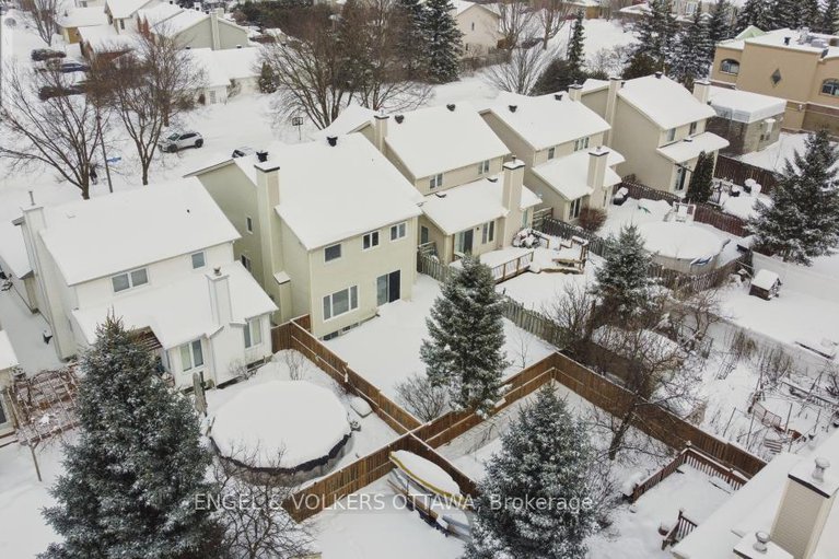 29360554/123-longshire-circle/longfields/ottawa/ontario/K2J4L1_39