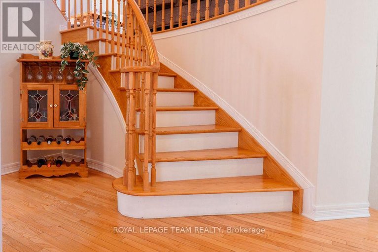 29615075/16-pickwick-drive/cedargrovefraserdale/ottawa/ontario/K2J3G1_18