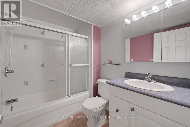 29652809/4316-owl-valley-drive/riverside-southgloucester-glen/ottawa/ontario/K1V1L3_38