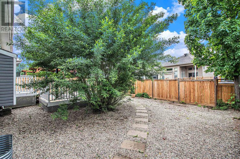 28448650/133-royal-landing-gate/north-grenville-twp-kemptville-south/north-grenville/ontario/K0G1J0_27