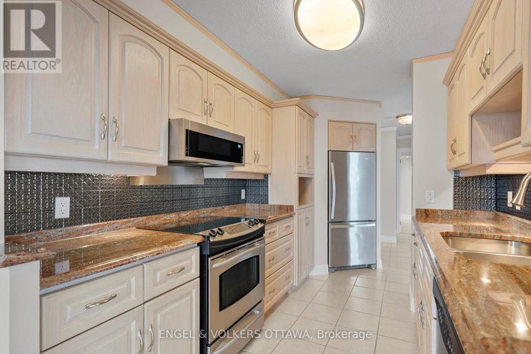 28971106/1604-545-st-laurent-boulevard/viscount-alexander-park/ottawa/ontario/K1K4H9_15