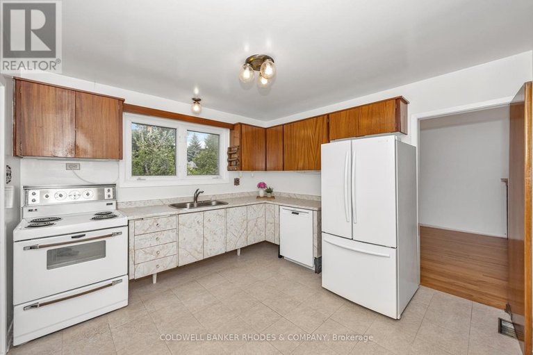 28479505/2687-basswood-crescent/riverside-park/ottawa/ontario/K1V8K2_11