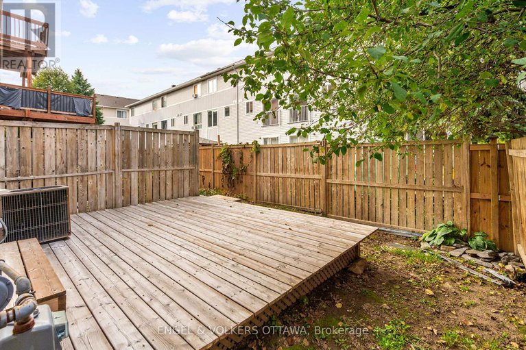 28991870/142-wharhol-private/westcliffe-estates/ottawa/ontario/K2H1G5_30