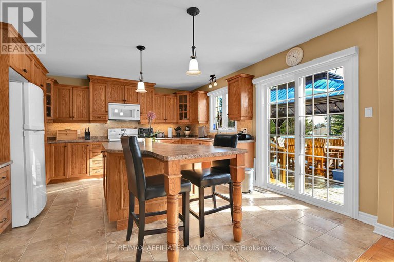 29281457/6574-adrian-court/south-glengarry-charlottenburgh-twp/south-glengarry/ontario/K6H7J1_12