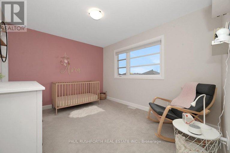 29685315/624-geneva-crescent/embrun/russell/ontario/K0A1W0_23