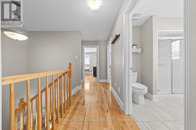 29414460/2424-marble-crescent/town-of-rockland/clarence-rockland/ontario/K4K1P6_33