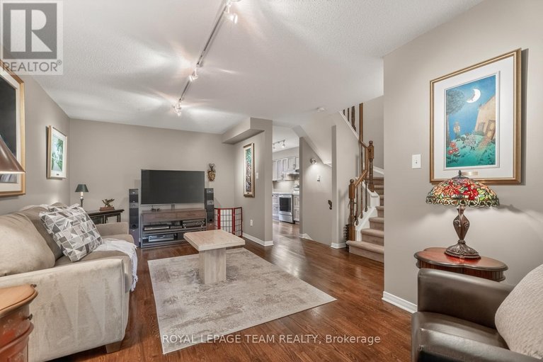 29621921/9-borealis-crescent/carson-meadows/ottawa/ontario/K1K4T4_5