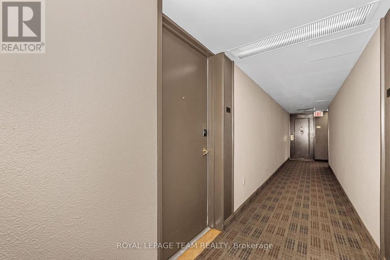 29128089/1210-20-chesterton-drive/borden-farmstewart-farmcarleton-heightsparkwood-hills/ottawa/ontario/K2E6Z7_7