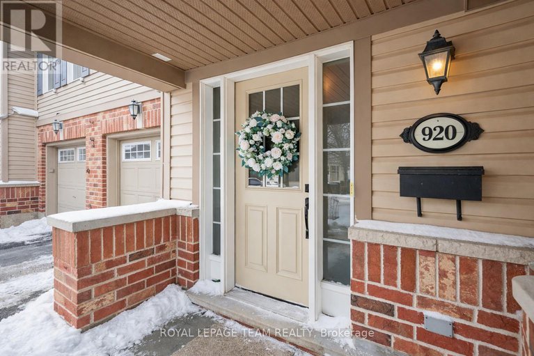 29312745/920-messor-crescent/stittsville-north/ottawa/ontario/K2S0P2_2