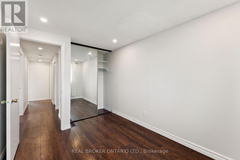 28275807/125-priam-way/westcliffe-estates/ottawa/ontario/K2H8S7_32