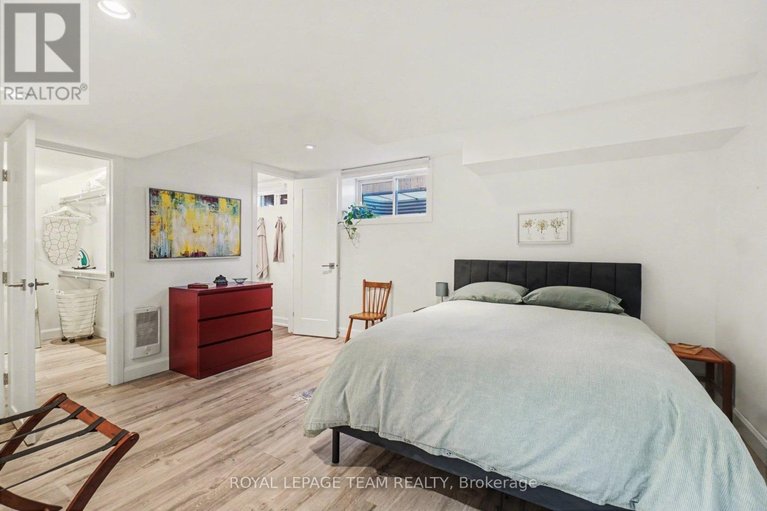 29641685/2149-dublin-avenue/bel-air-park/ottawa/ontario/K2C0X7_24