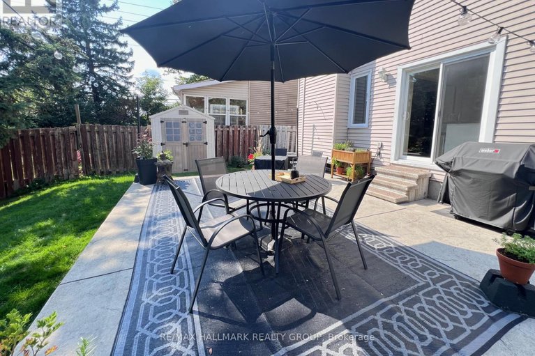 28748697/4-cadence-gate/bridlewood/ottawa/ontario/K2M1G9_26