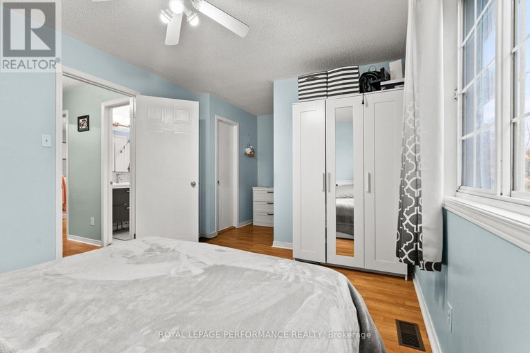 29061220/787-hancock-crescent/fallingbrookridgemount/ottawa/ontario/K4A3N1_14