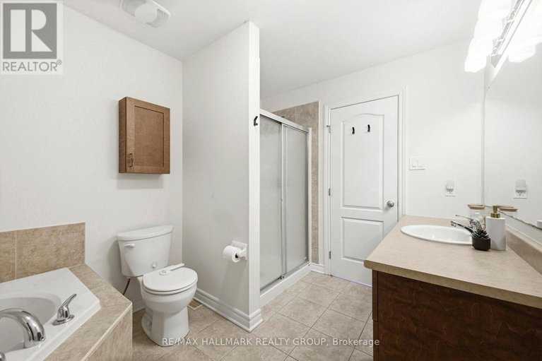 29376576/355-widgeon-way/blossom-parkkemp-parkfindlay-creek/ottawa/ontario/K1T0G1_31