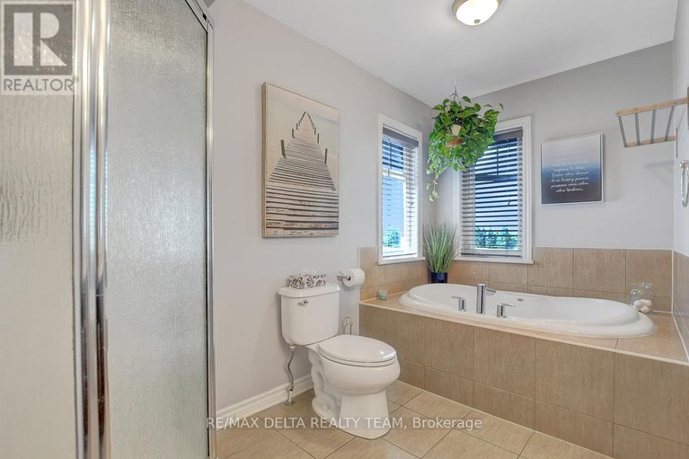 29035713/1916-montmere-avenue/notting-hillsummerside/ottawa/ontario/K4A0E7_23